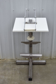 E-Z CUT 11 WHOLE PINEAPPLE PEELING & CORING MACHINE