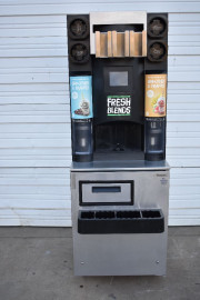 MANITOWOC MULTIPLEX MB-8-1 with BUILTIN ICE MACHINE