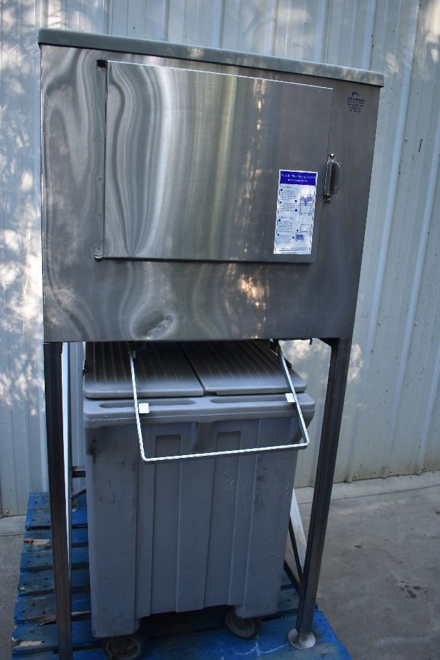KLOPPENBERG ICS1 ICE EXPRESS 1 BAY ICE STORAGE BIN 500lb Giro